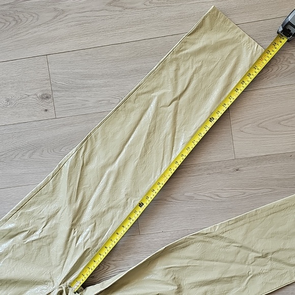 Noisy Mae Kane Faux Leather Light Sage Green Pants, Medium - Picture 7 of 16